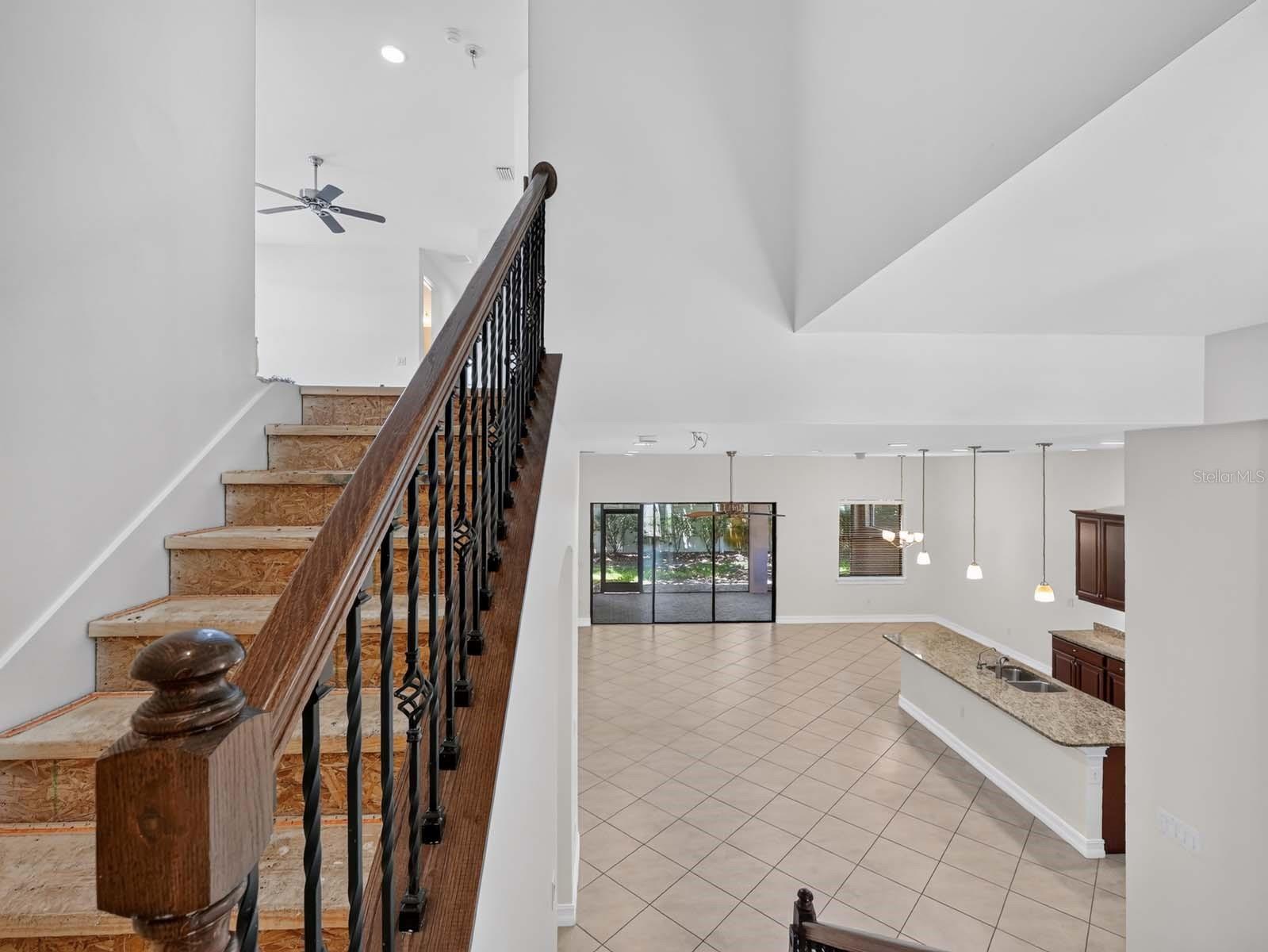 1093 BLUFFWOOD DR — photo 50