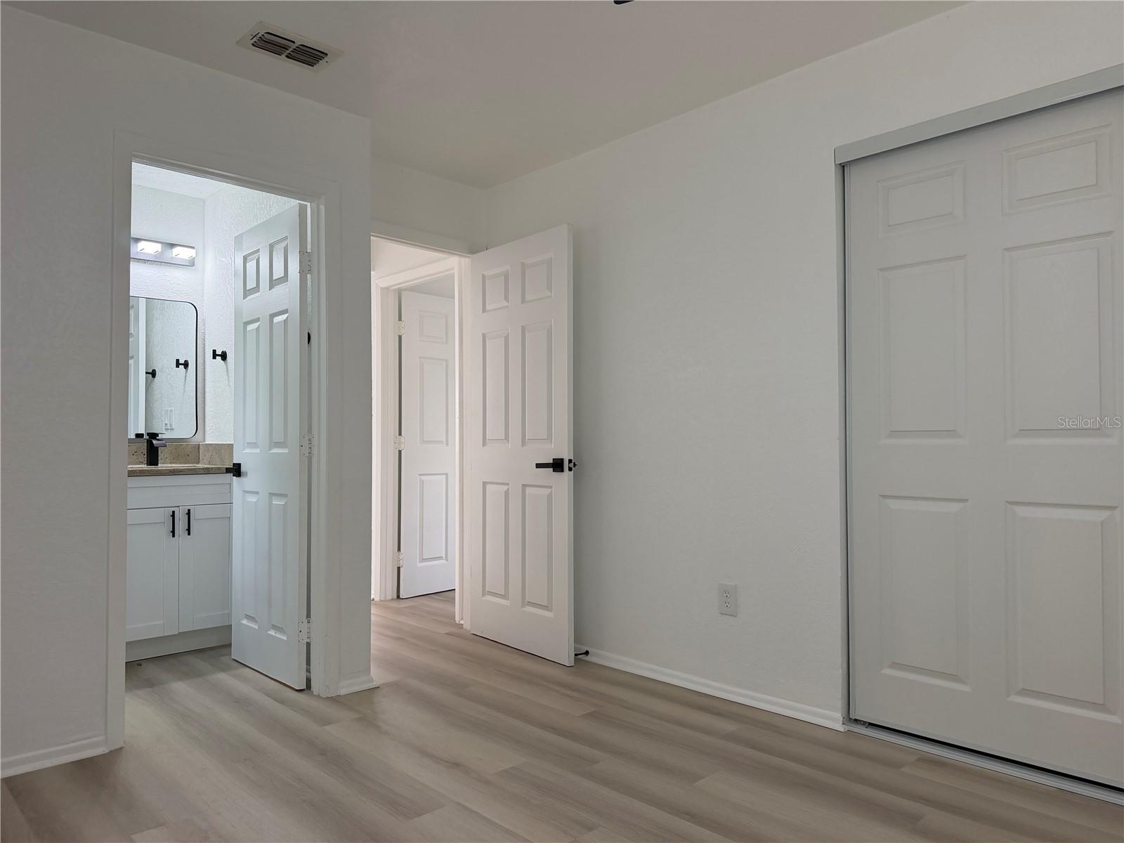 1102 E 108TH AVE — photo 5