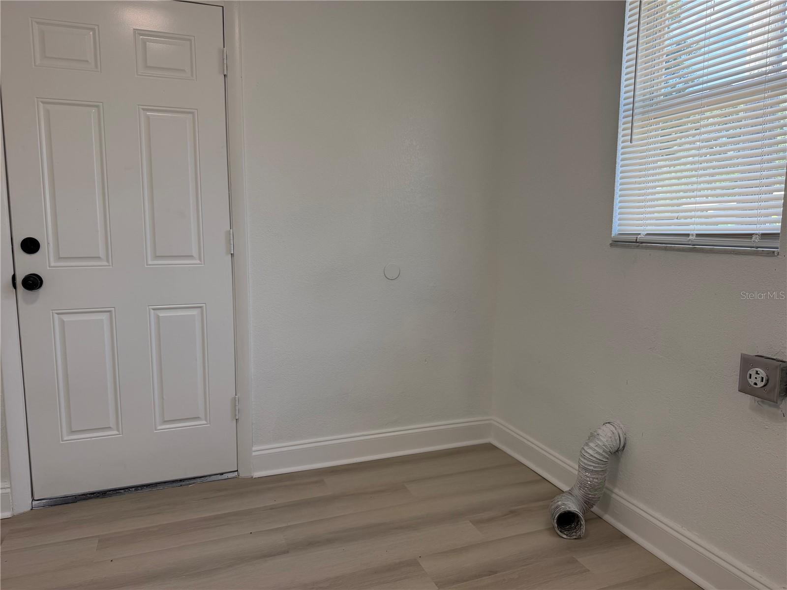 1705 E BIRD ST — photo 15