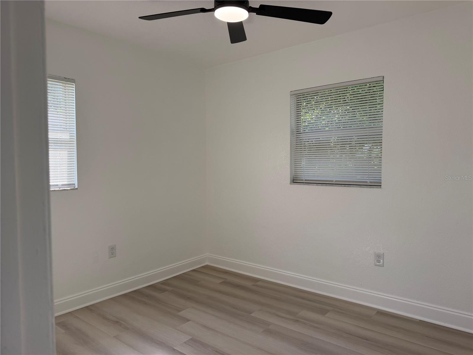 1705 E BIRD ST — photo 10