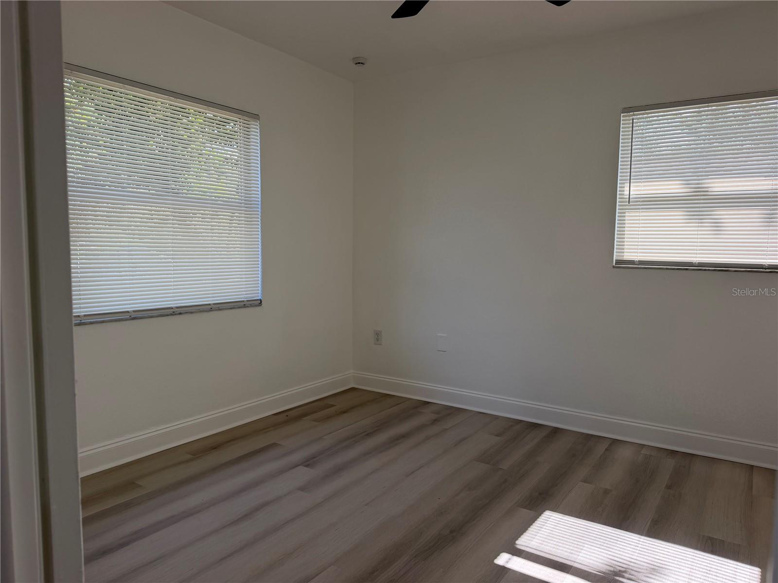 1705 E BIRD ST — photo 5