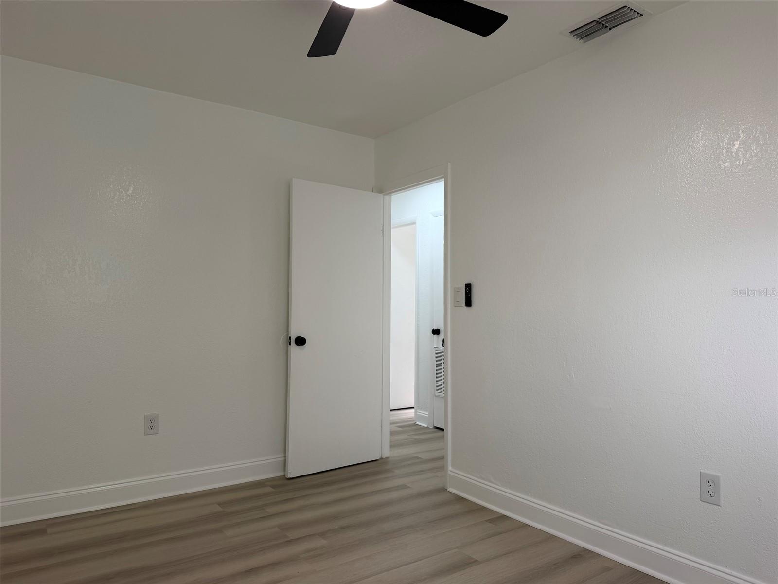 1705 E BIRD ST — photo 12