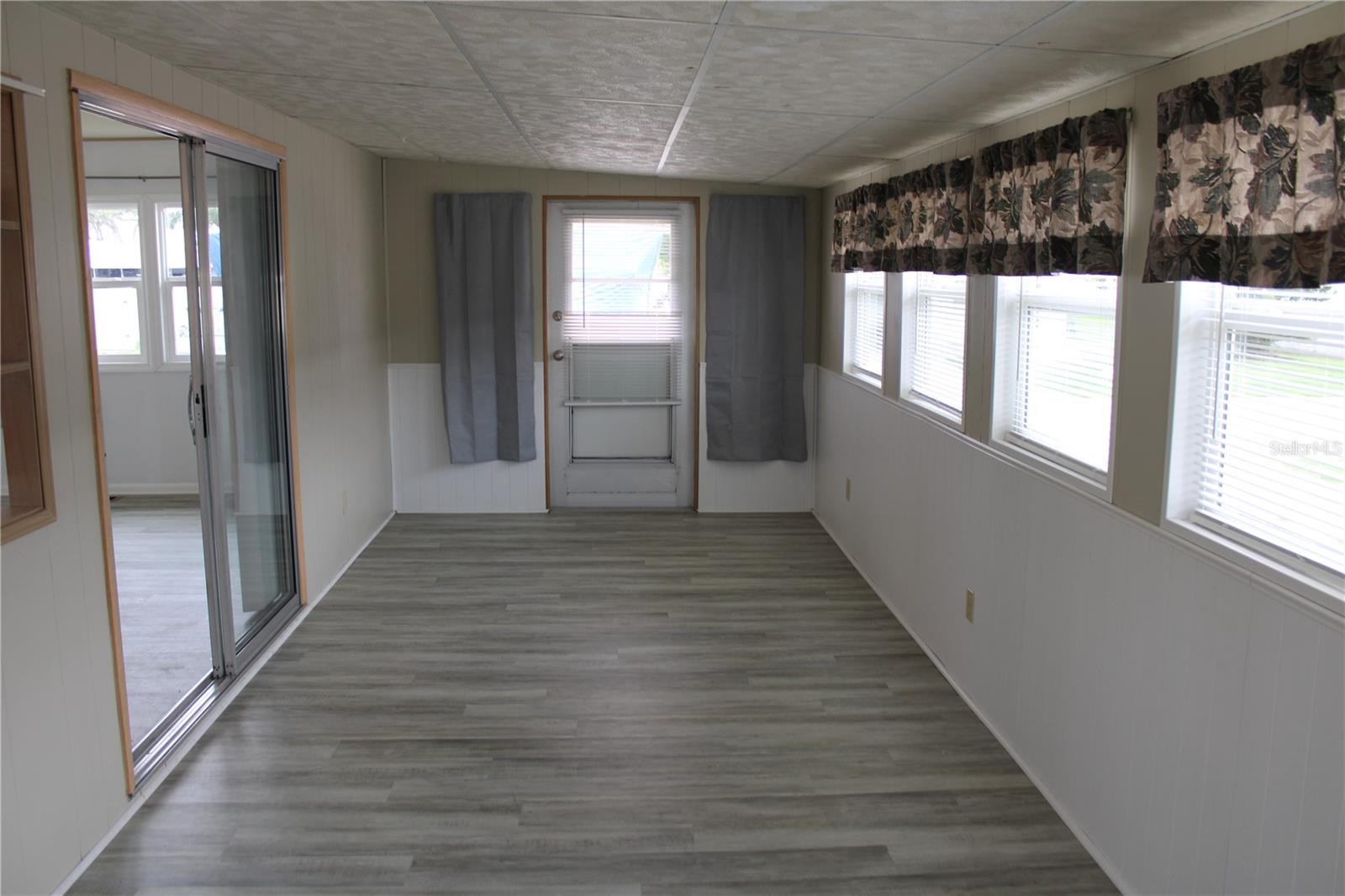 204 50TH AVENUE DR W — photo 12