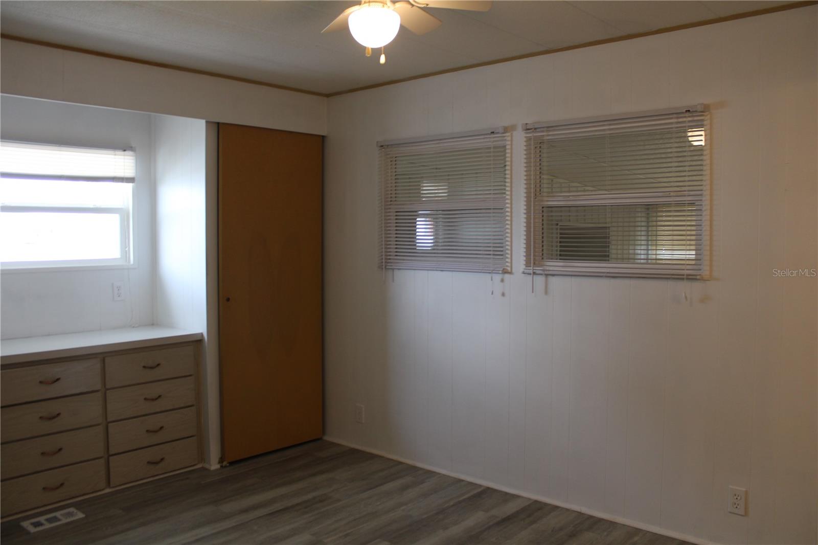 204 50TH AVENUE DR W — photo 14