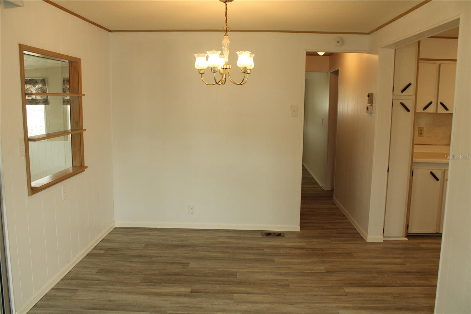 204 50TH AVENUE DR W — photo 7