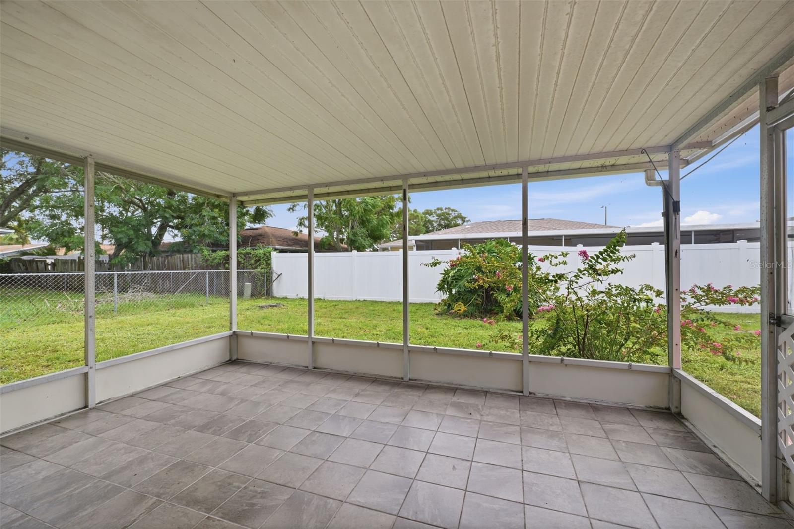 5018 LILLILEA LN — photo 19