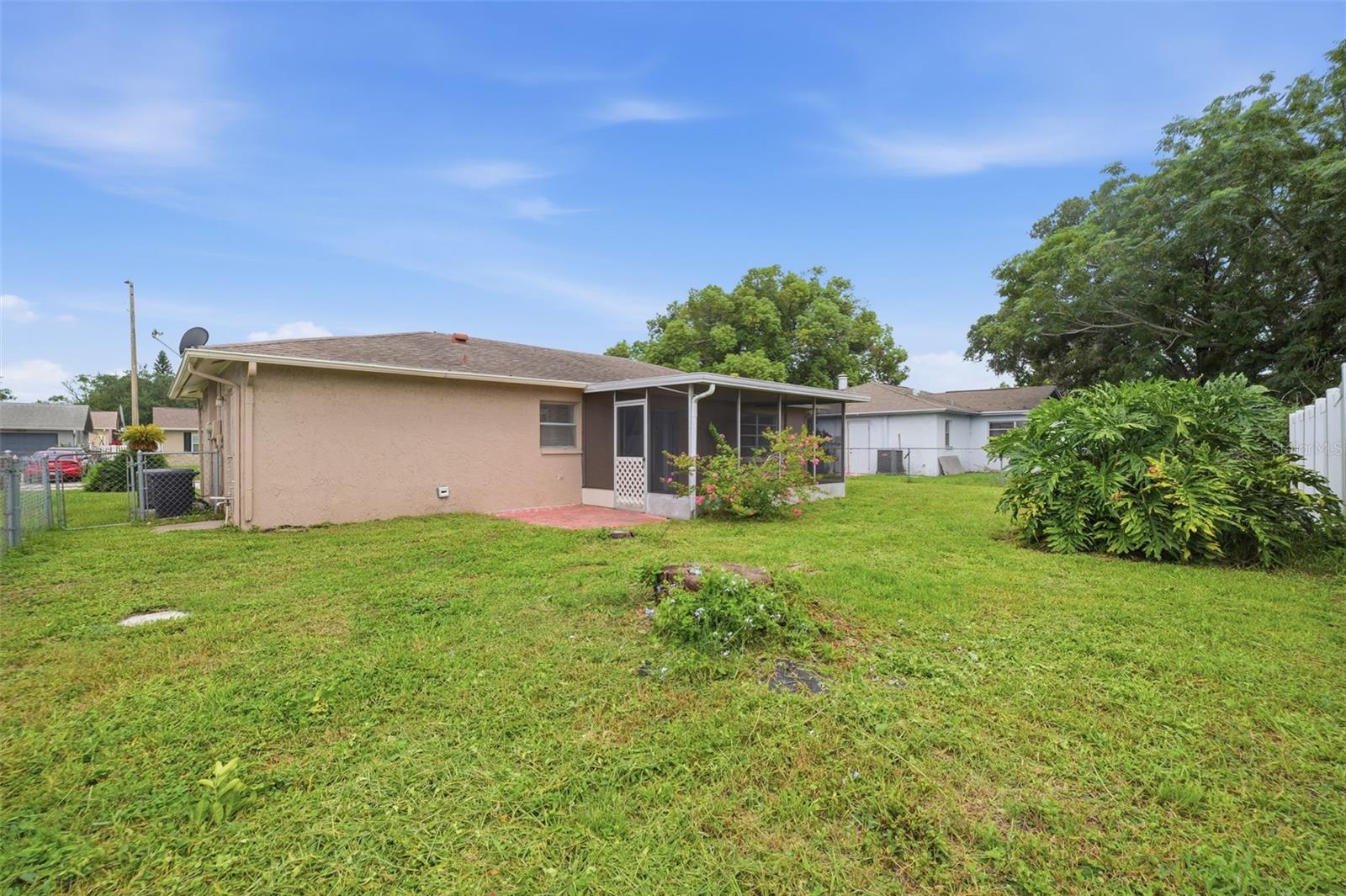 5018 LILLILEA LN — photo 22
