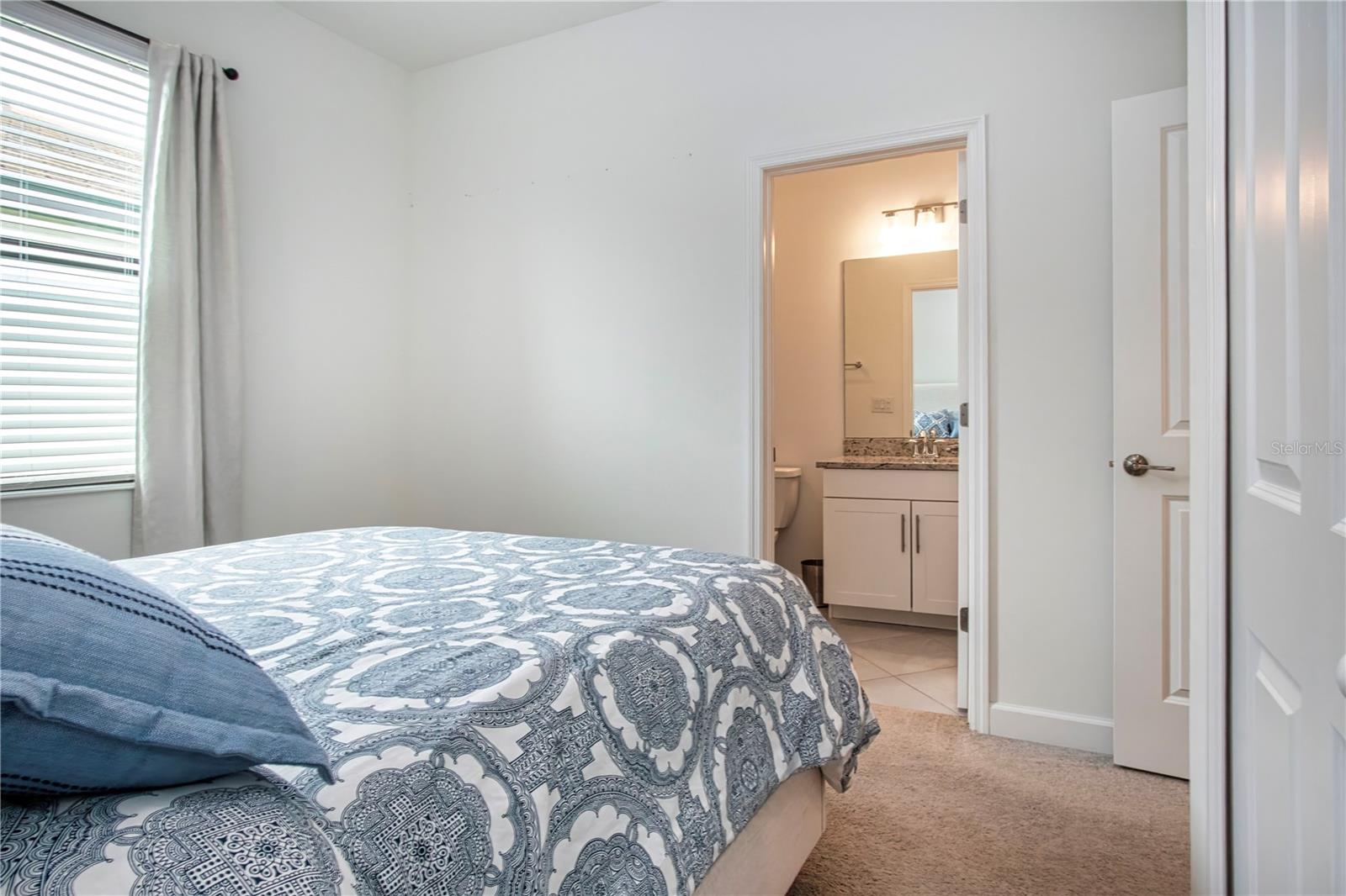 5160 CORAL REEF WAY — photo 36