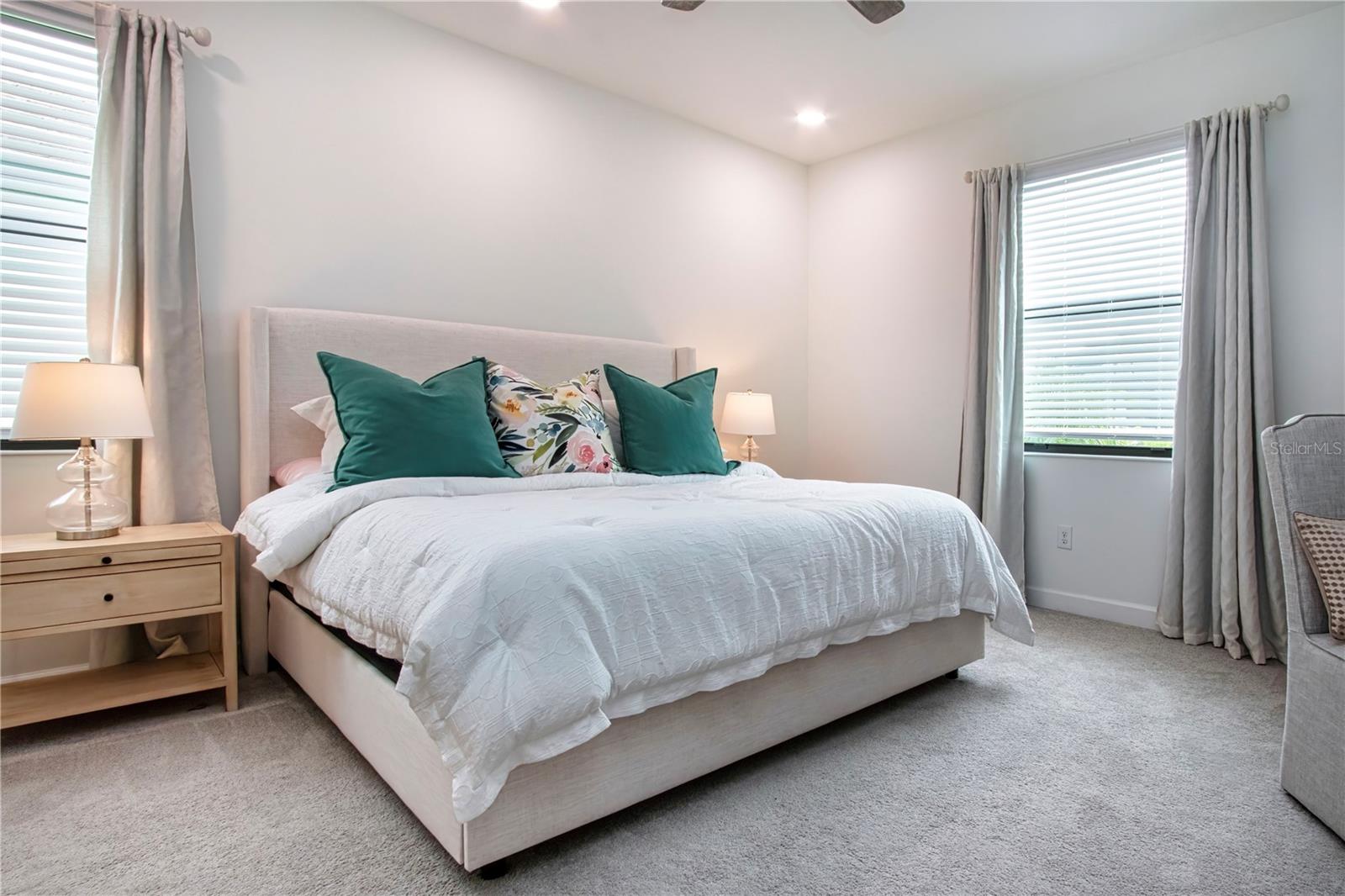 5160 CORAL REEF WAY — photo 24