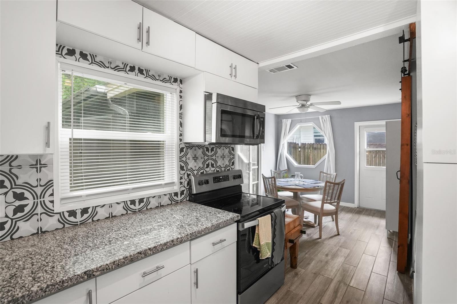 1663 SAN MATEO DR — photo 11