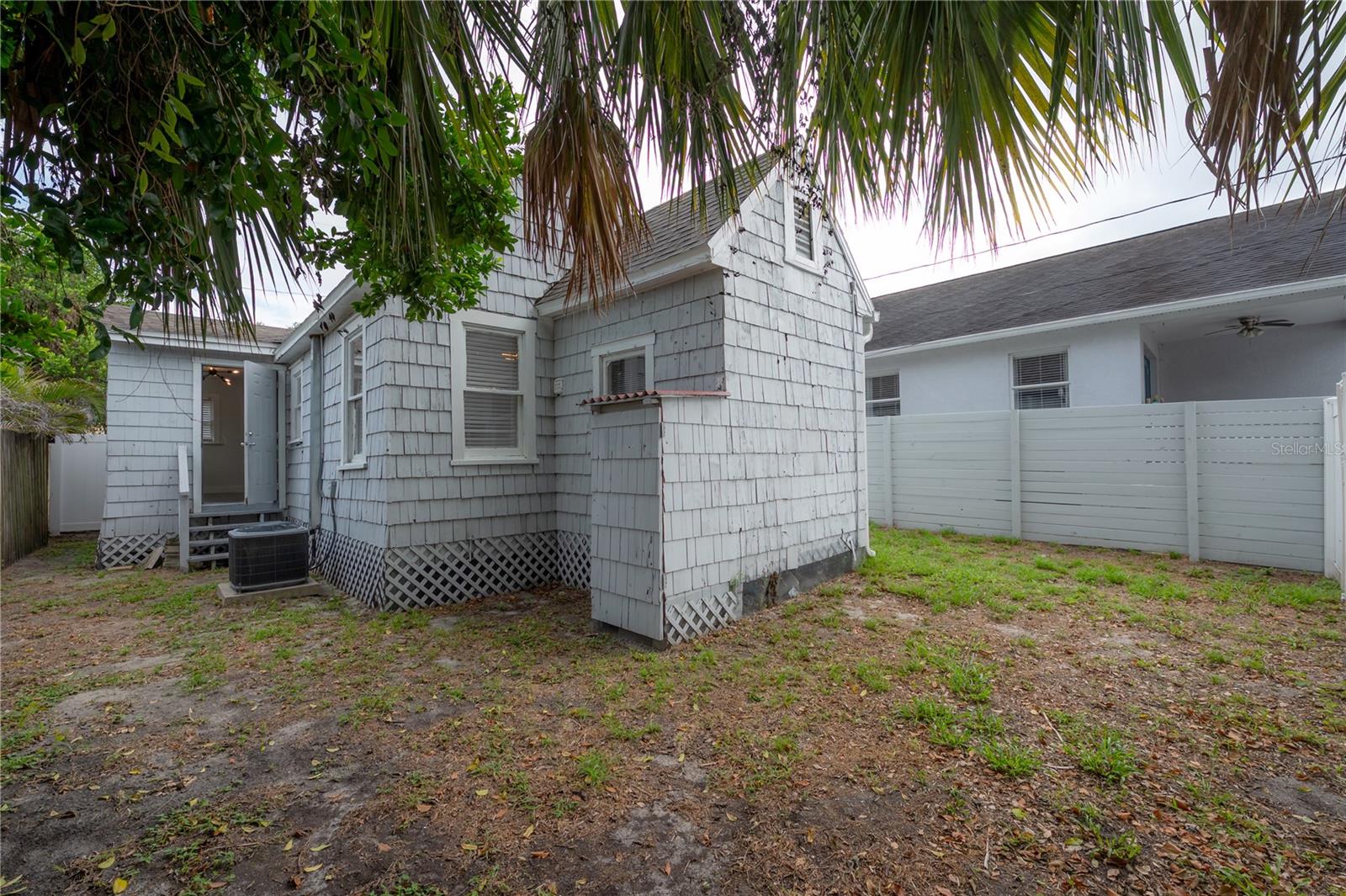 405 E CAYUGA ST — photo 20