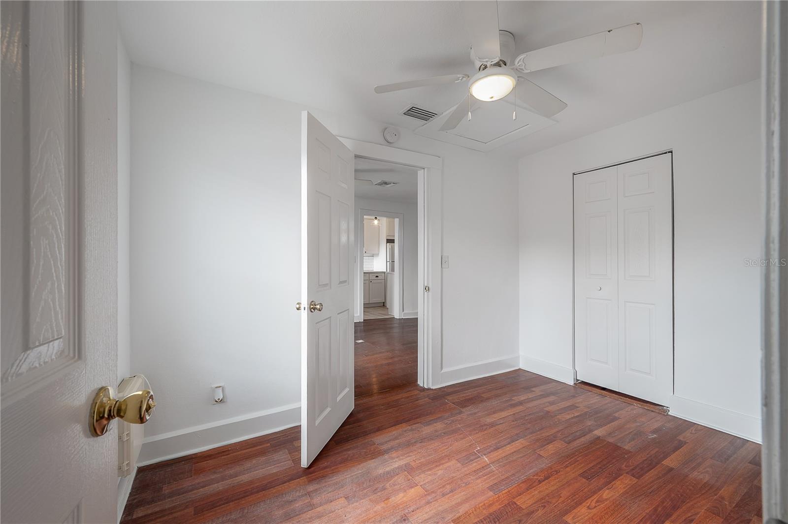 405 E CAYUGA ST — photo 16