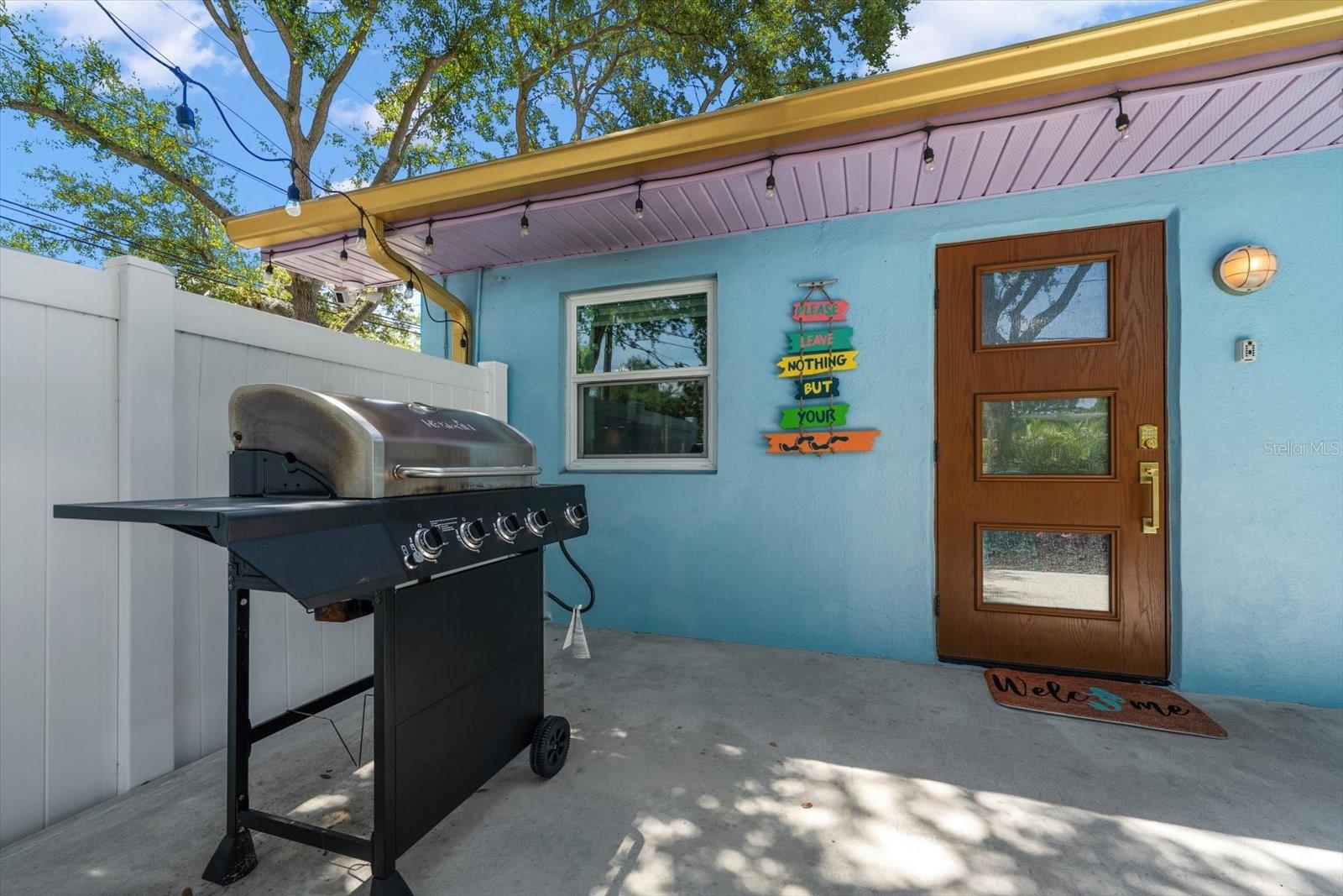 2050 W BAY DR — photo 39