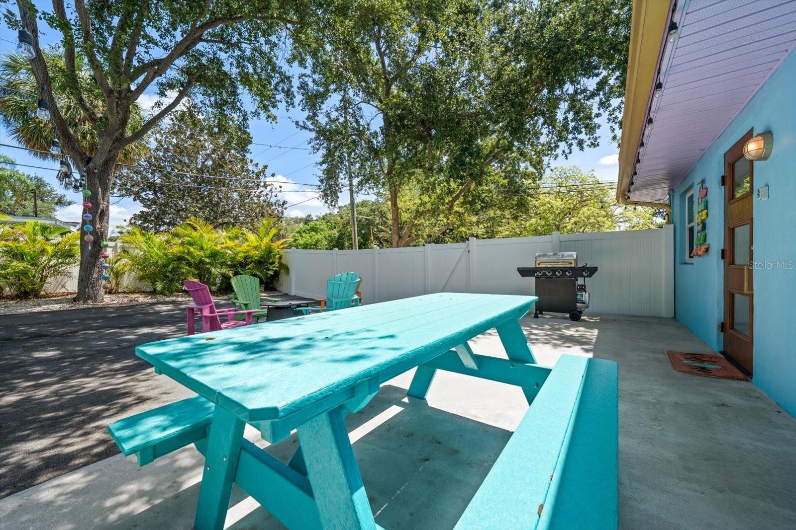 2050 W BAY DR — photo 47