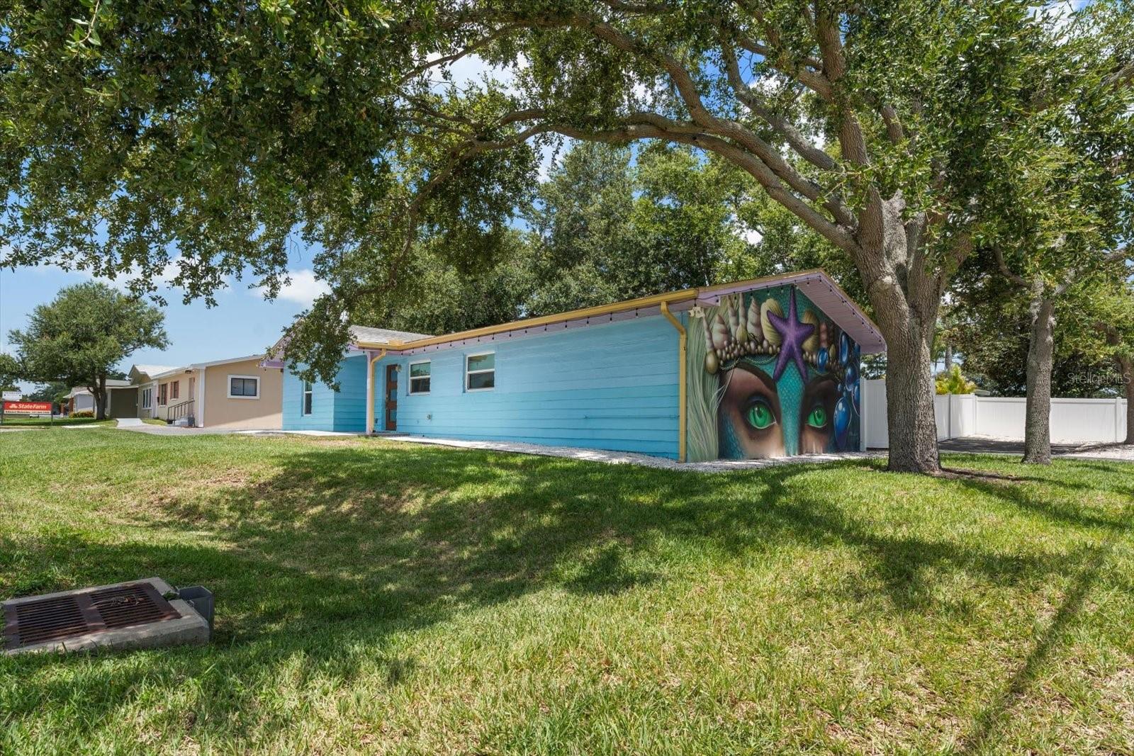 2050 W BAY DR — photo 61