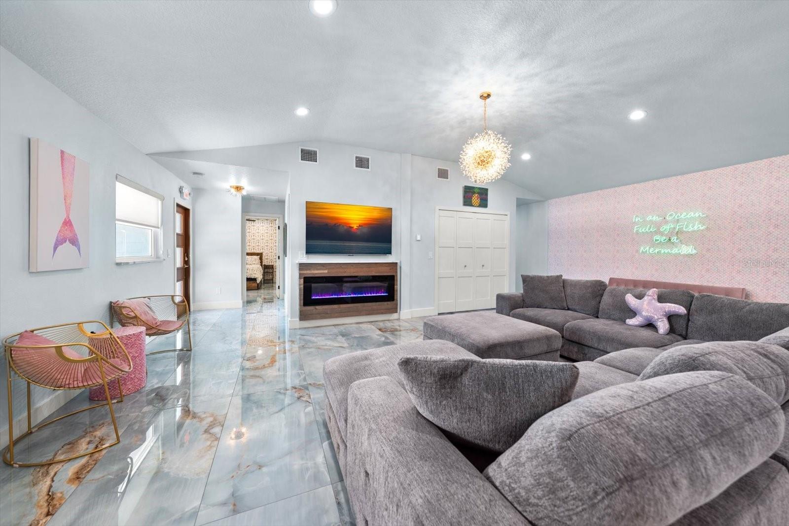 2050 W BAY DR — photo 5