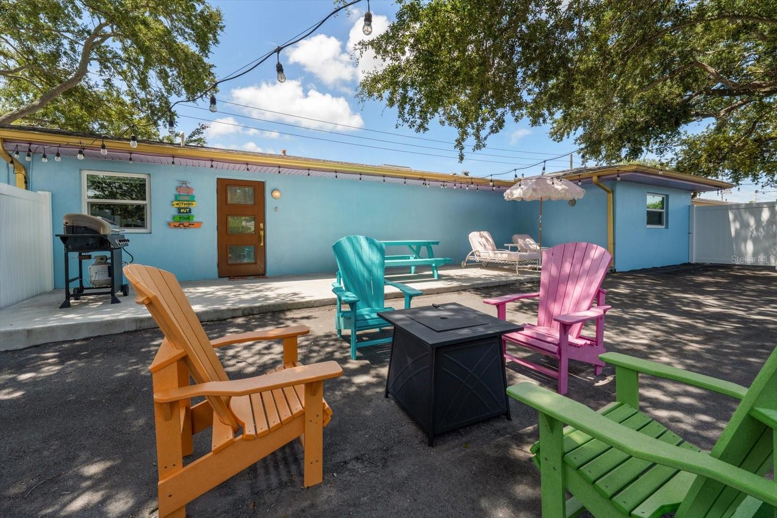2050 W BAY DR — photo 38