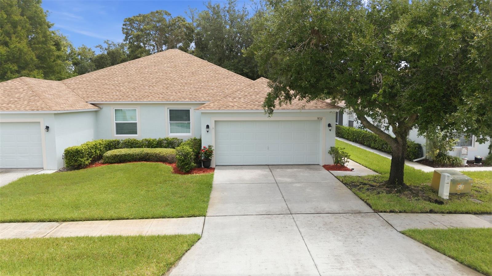 5852 AUTUMN SHIRE — photo 2