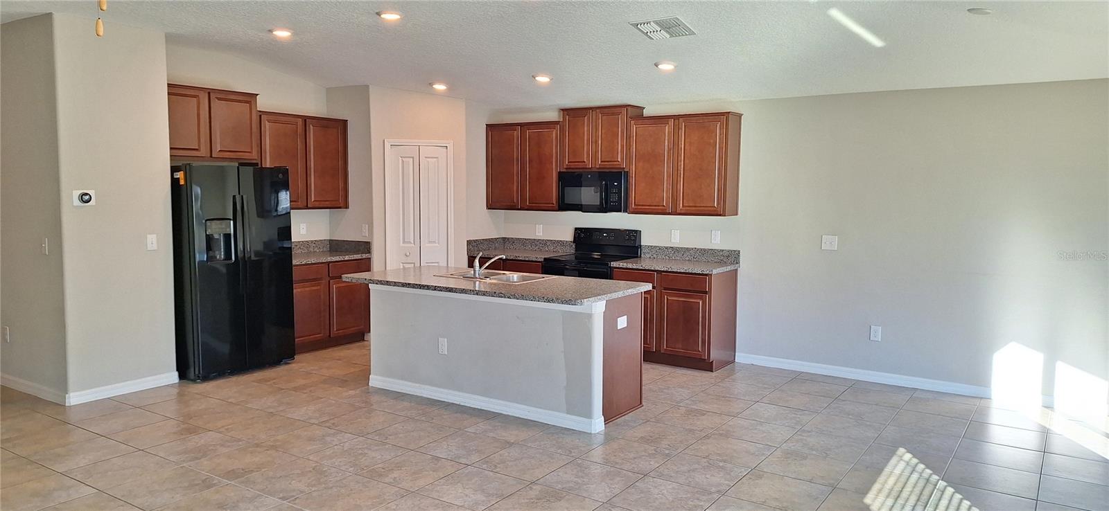 39934 DAWSON CHASE DR — photo 17