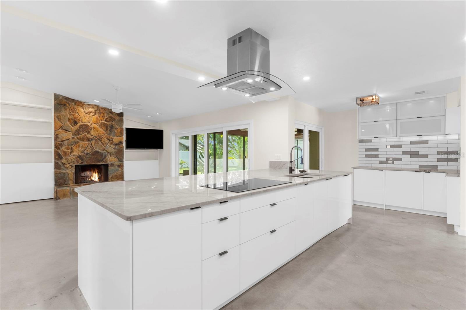 4250 MARLOWE DR — photo 14