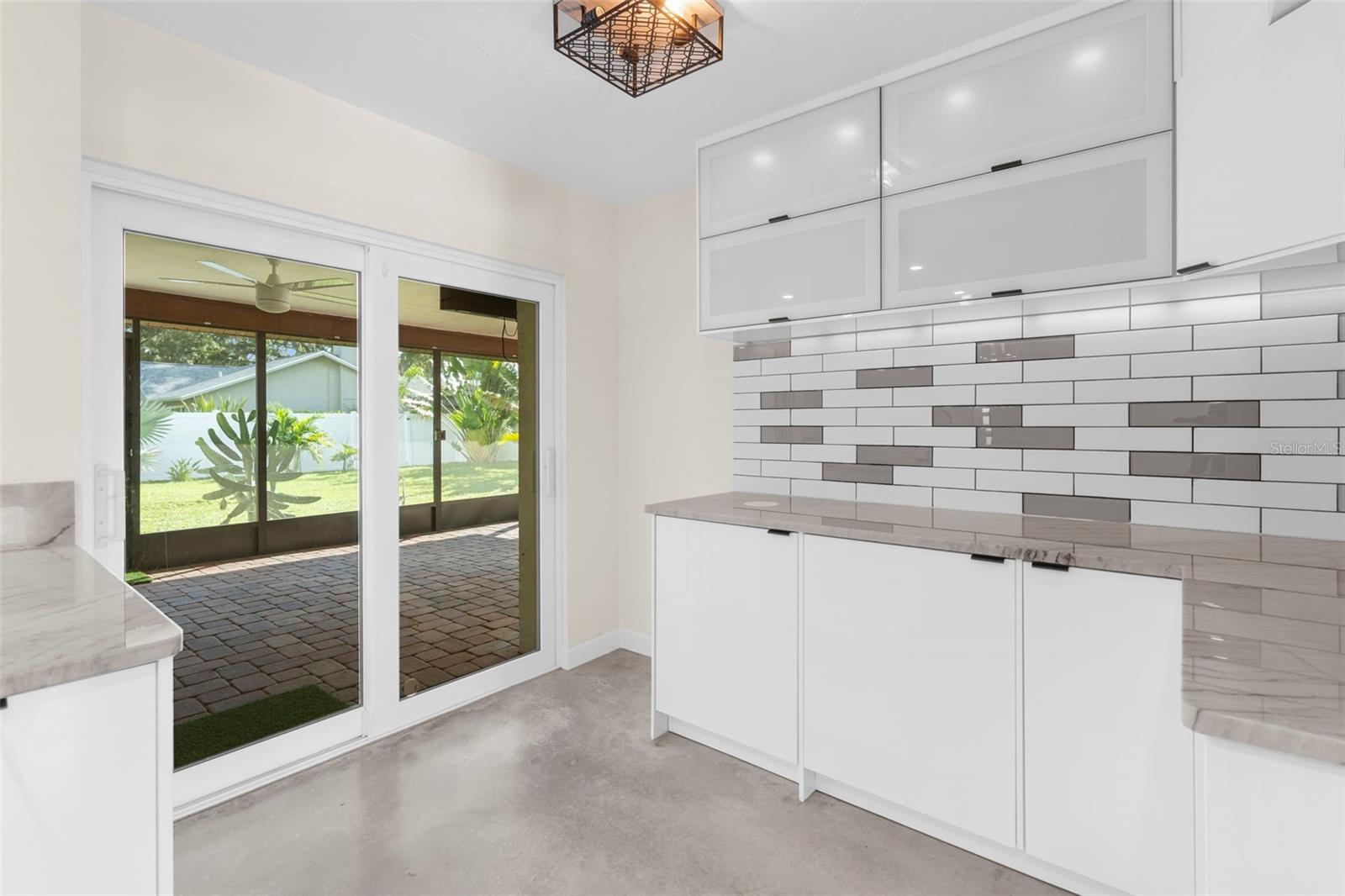 4250 MARLOWE DR — photo 11