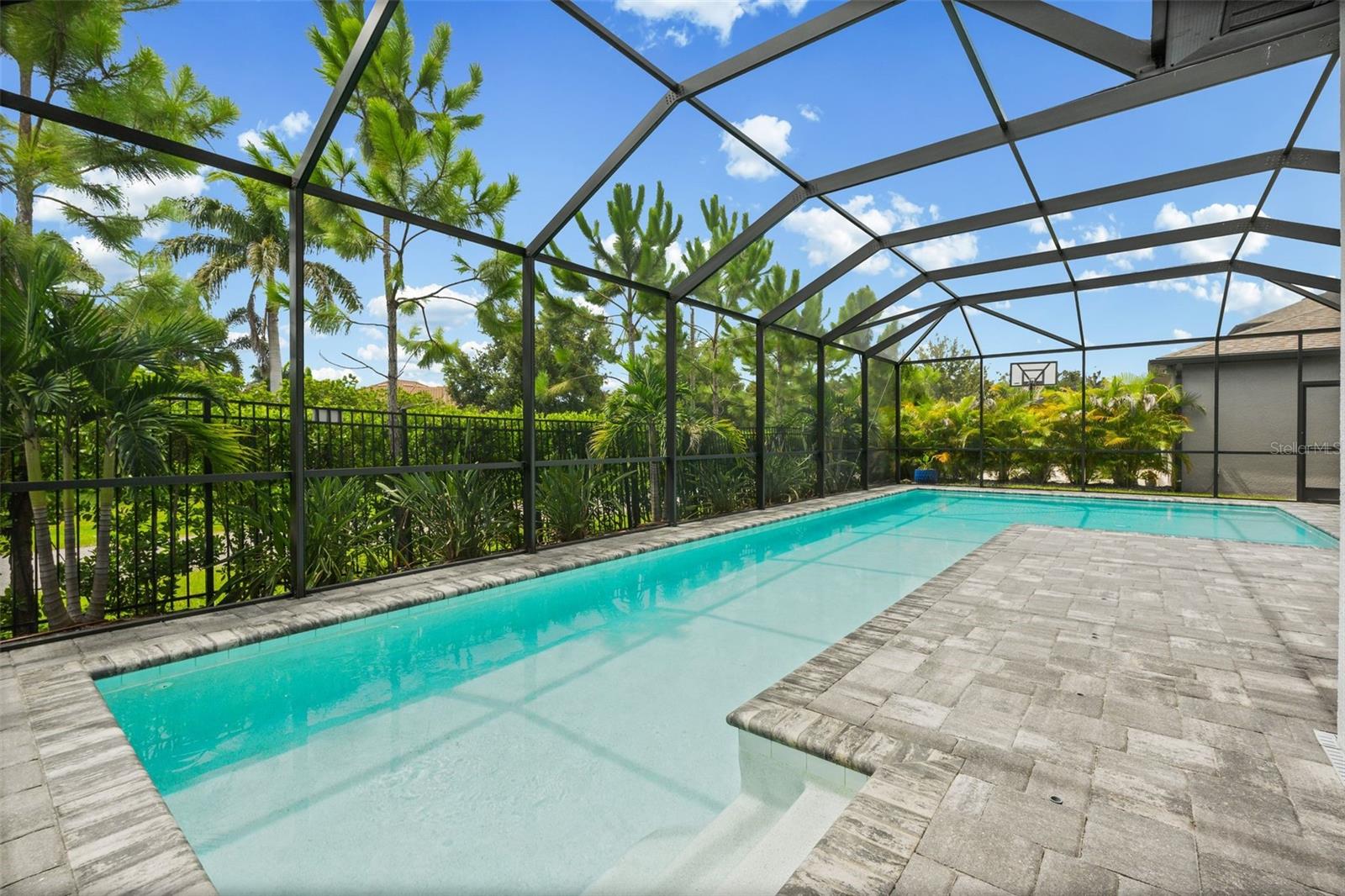 1024 FERNLEAF RUN — photo 45