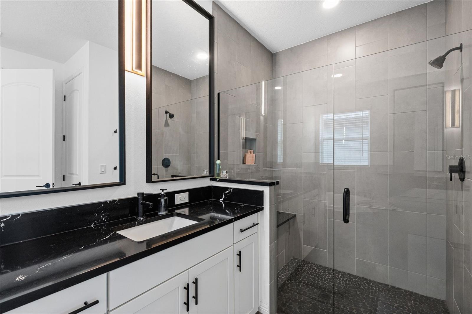 1024 FERNLEAF RUN — photo 30