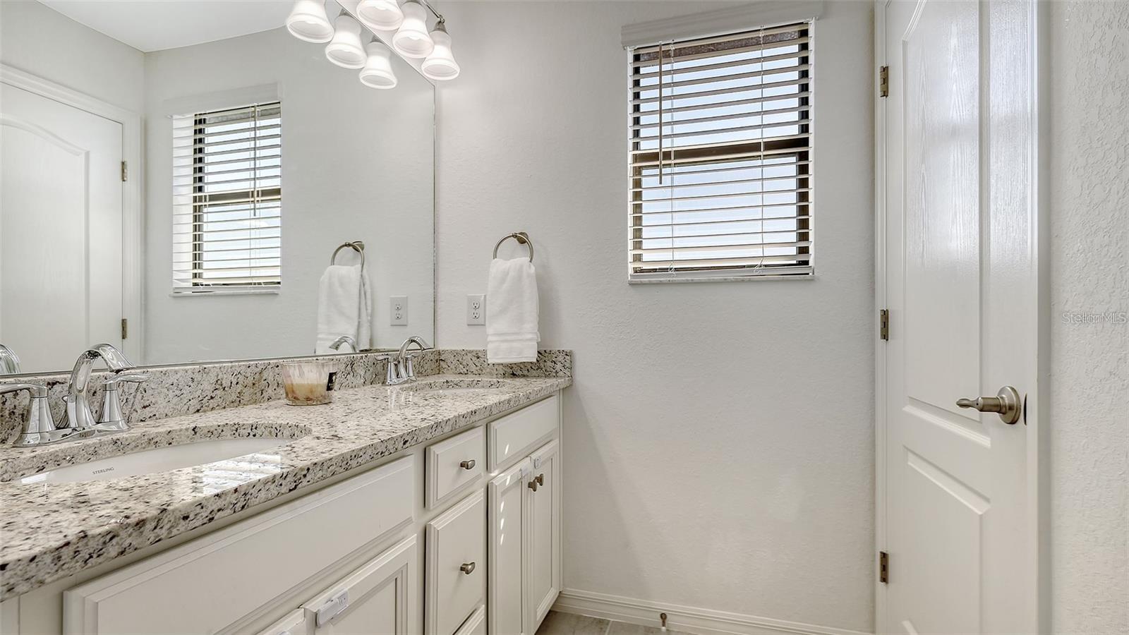 12801 CINQUETERRE DR — photo 35