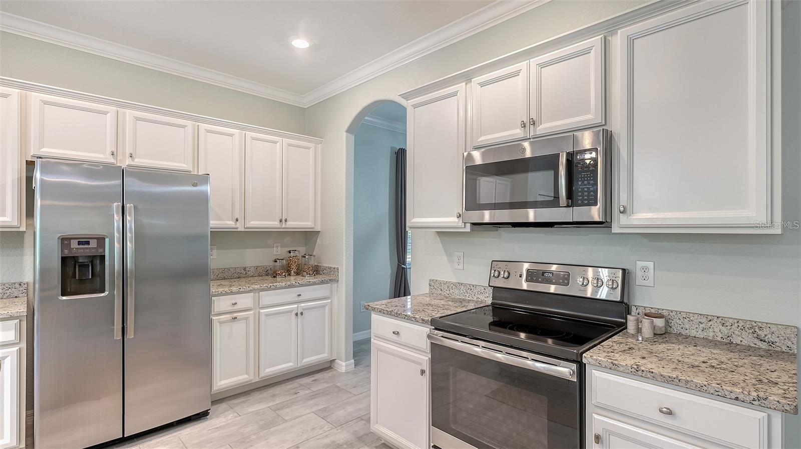 12801 CINQUETERRE DR — photo 16