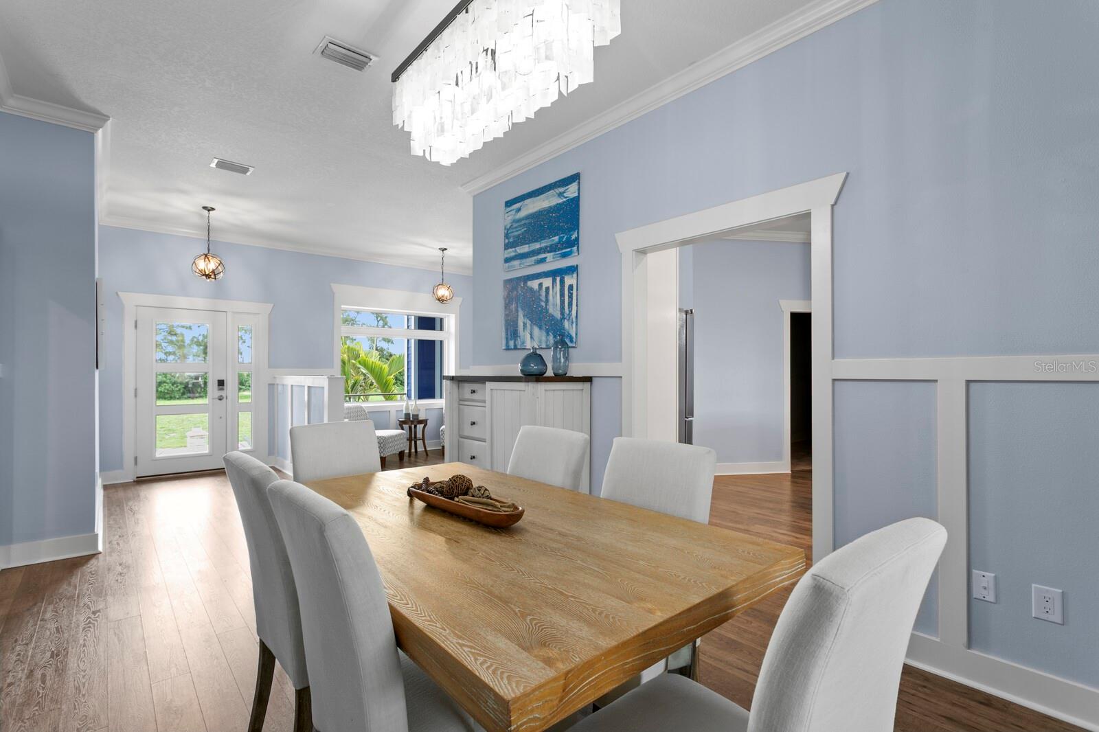 704 EAGLE LN — photo 10
