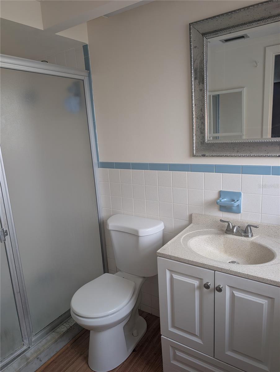 9436 GLEN MOOR LN — photo 8