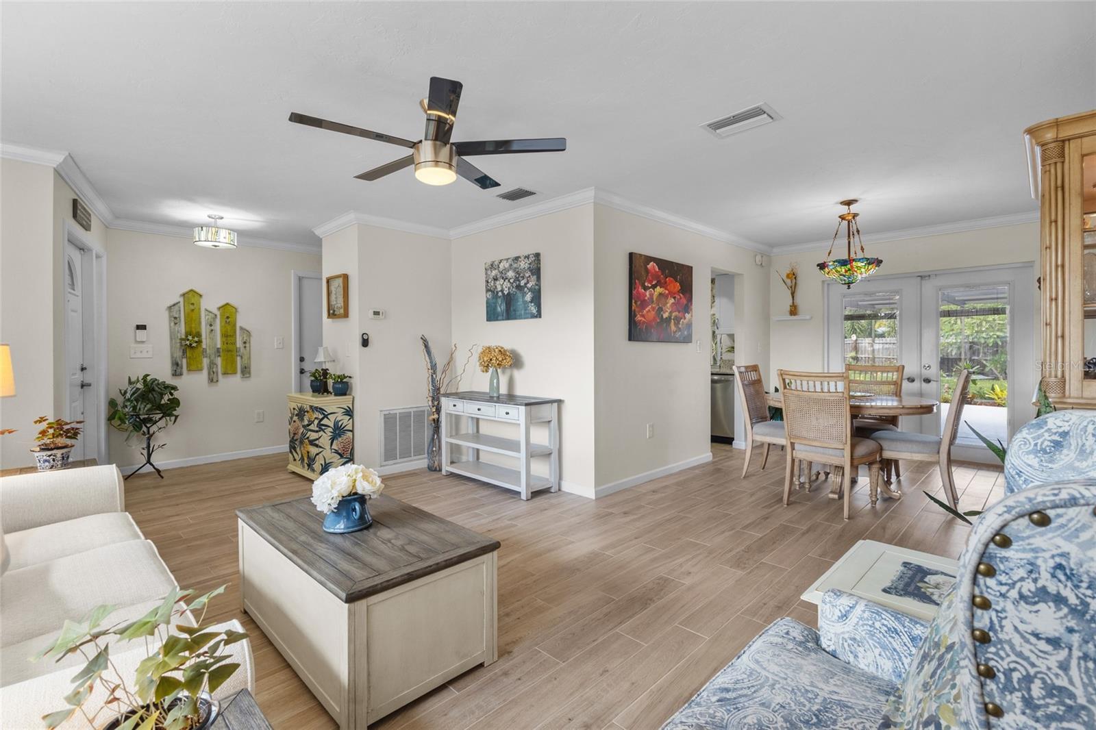 6640 WATERFORD LN — photo 3