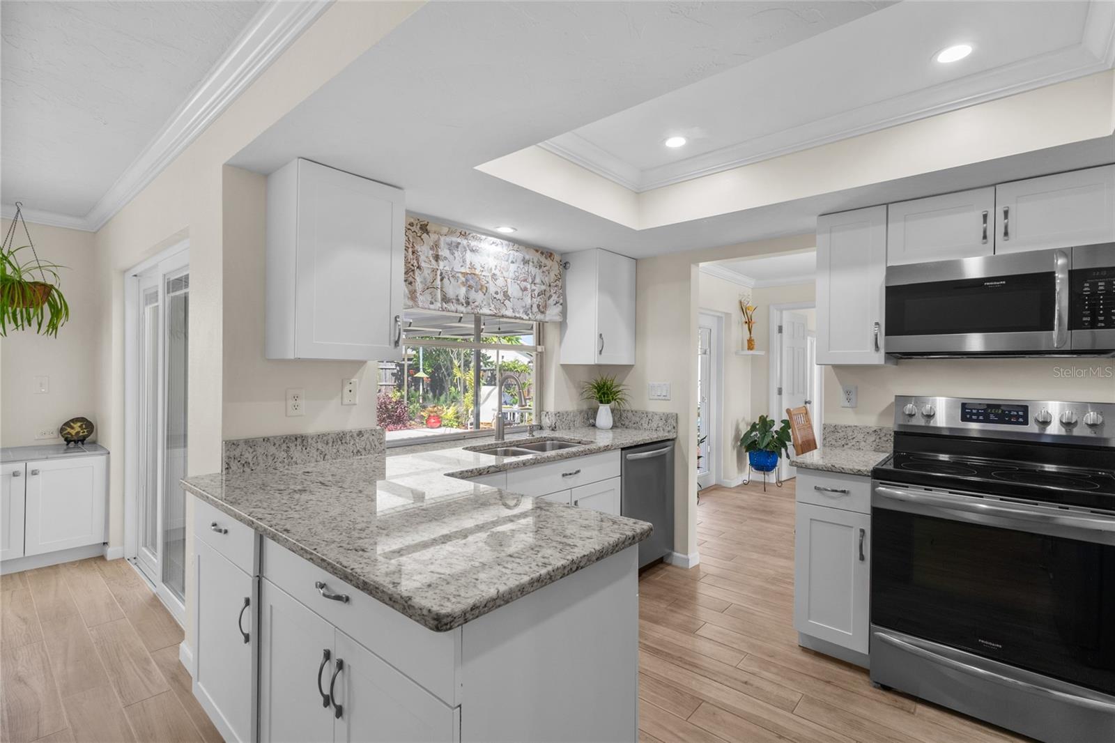 6640 WATERFORD LN — photo 7