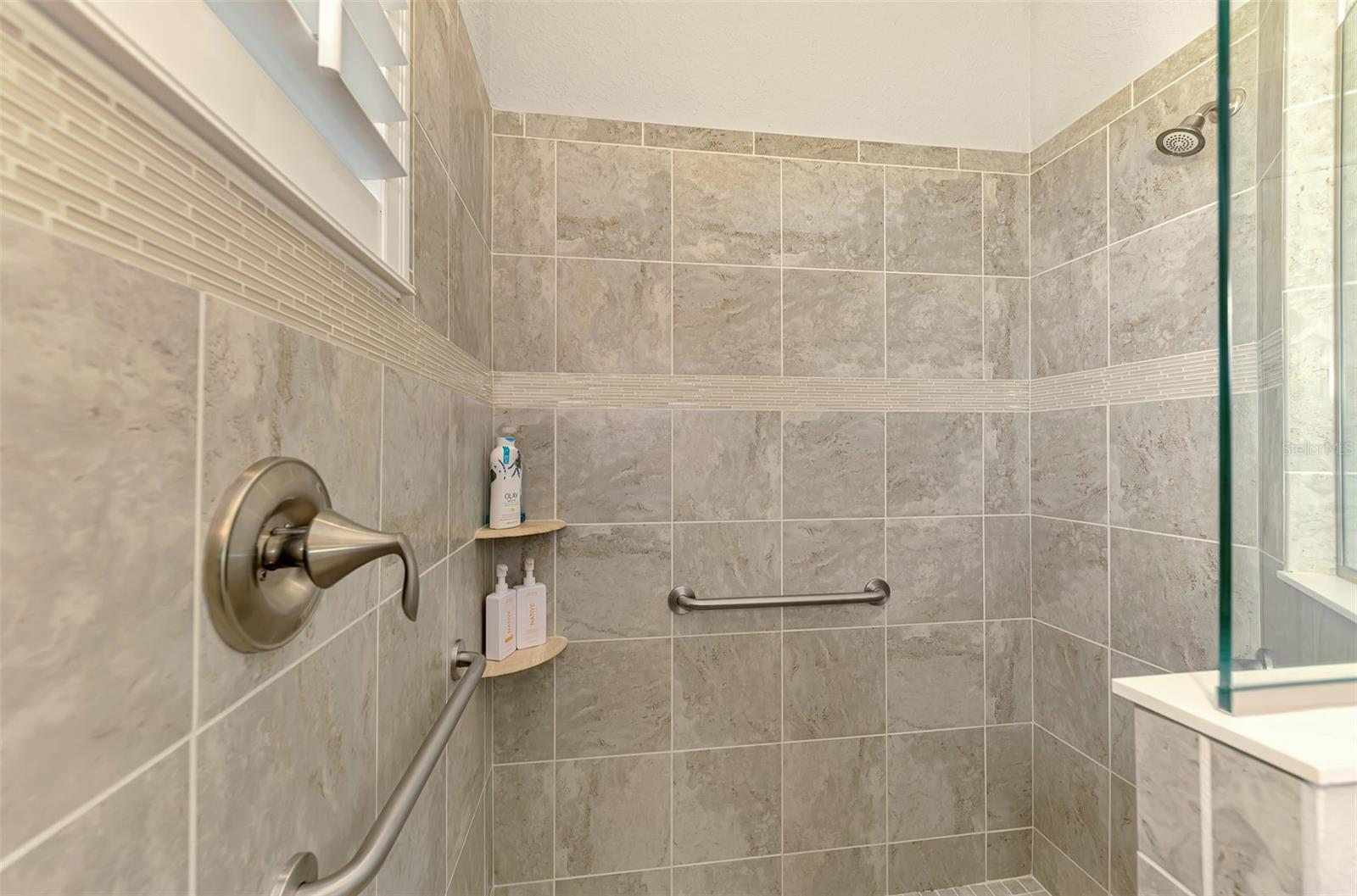10908 BULLRUSH DR — photo 42