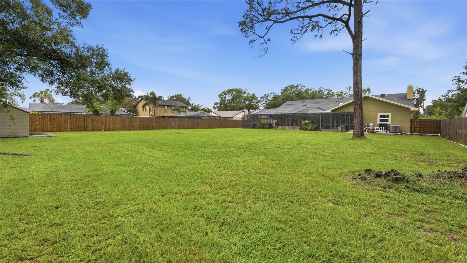 15127 PENNINGTON RD — photo 69