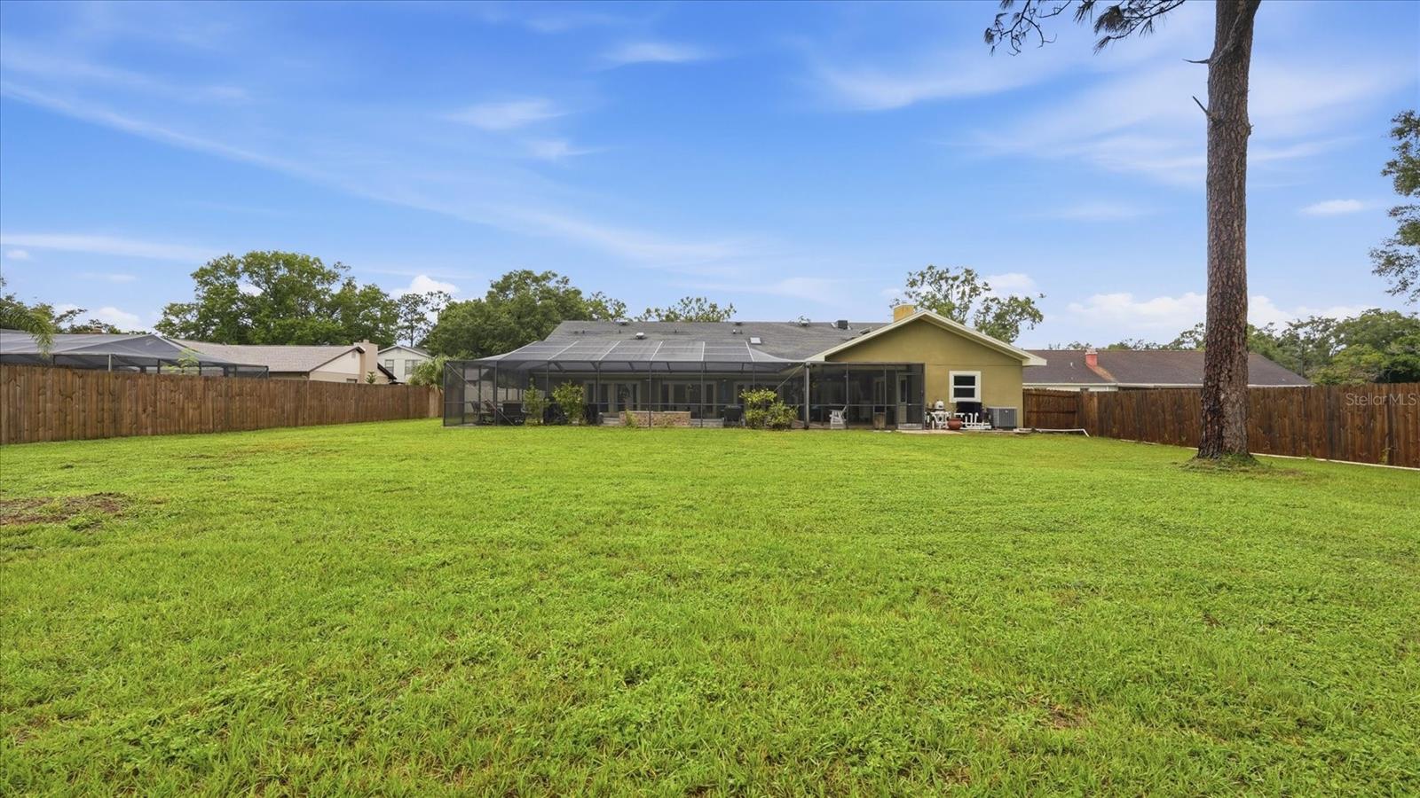 15127 PENNINGTON RD — photo 70