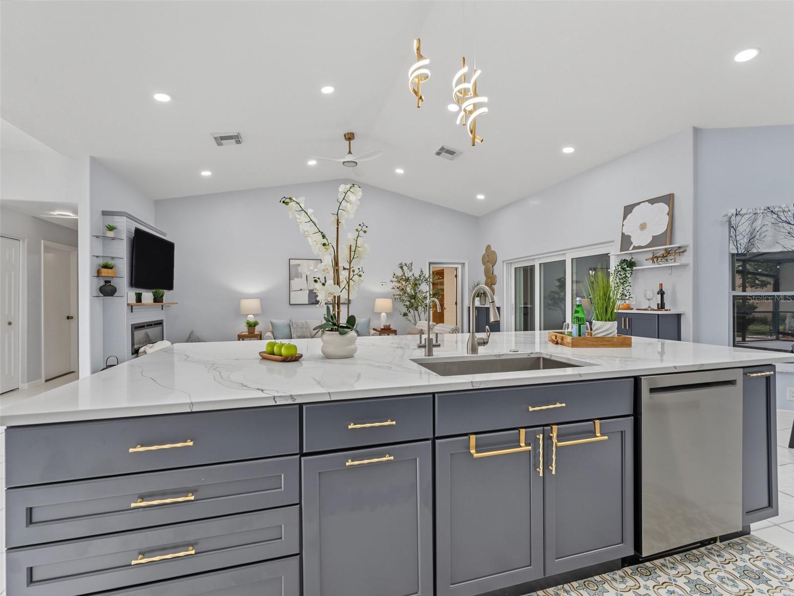 8342 DANBURY LN — photo 24