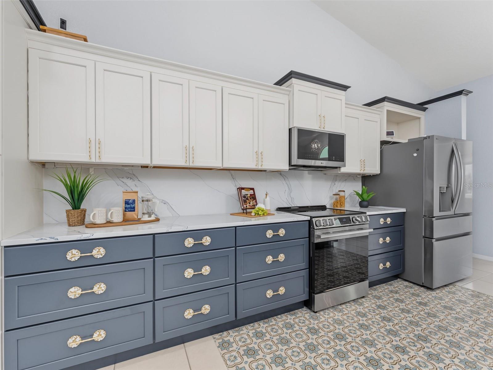 8342 DANBURY LN — photo 26