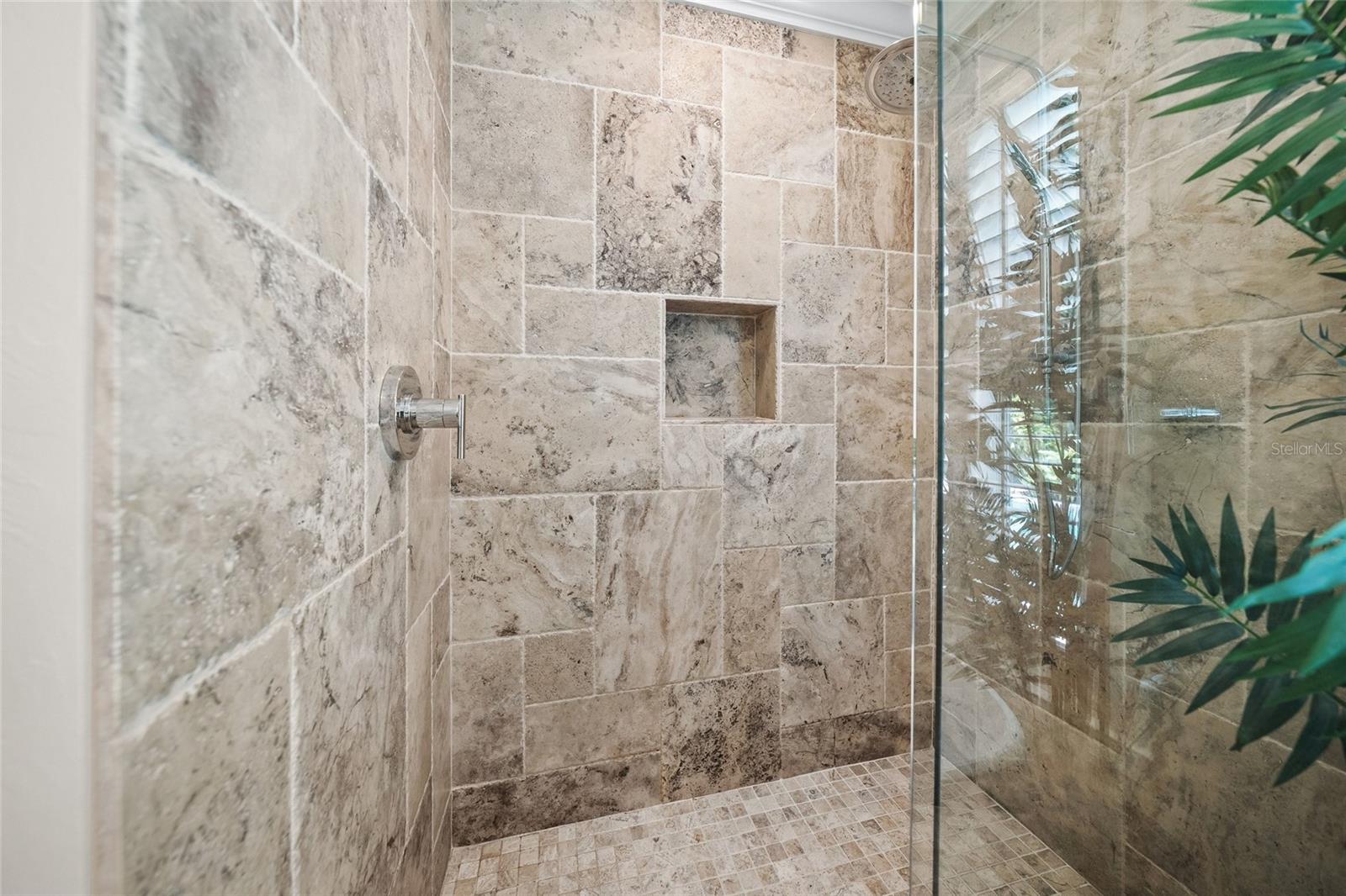 2440 ARLINGTON ST — photo 24