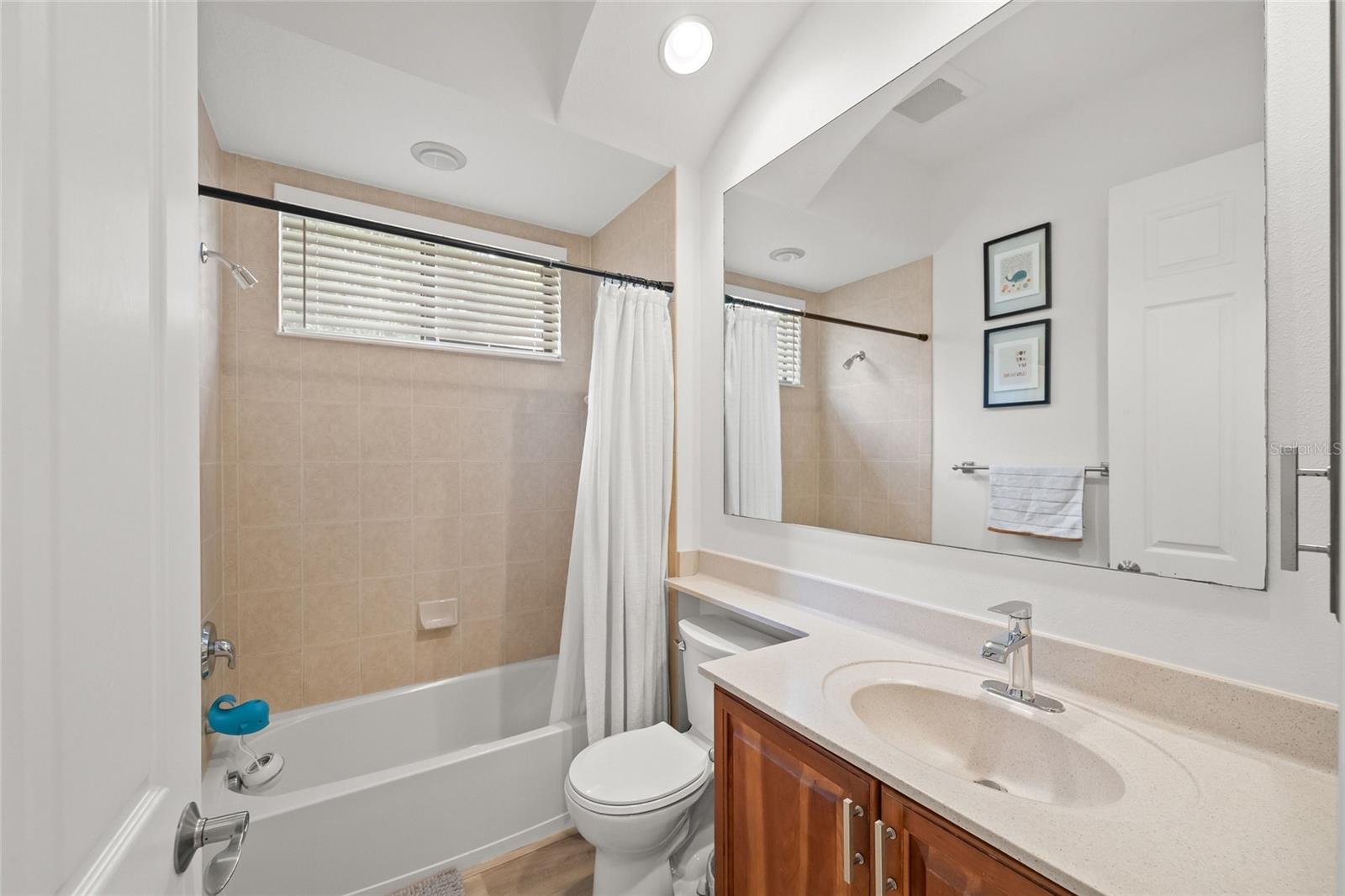 4665 TUSCANA DR — photo 34