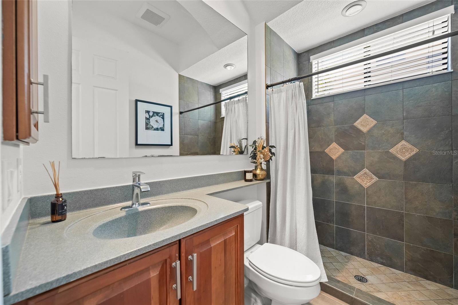4665 TUSCANA DR — photo 37