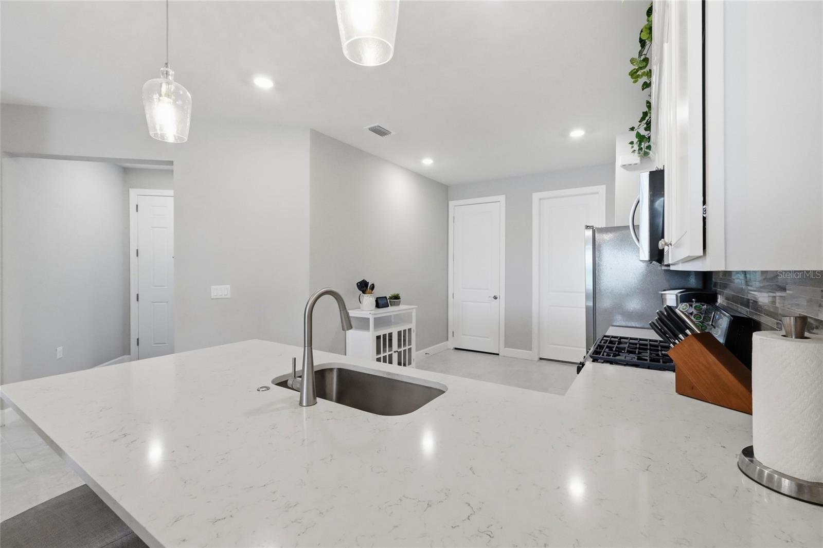 14571 MOSSY PINE CT — photo 5