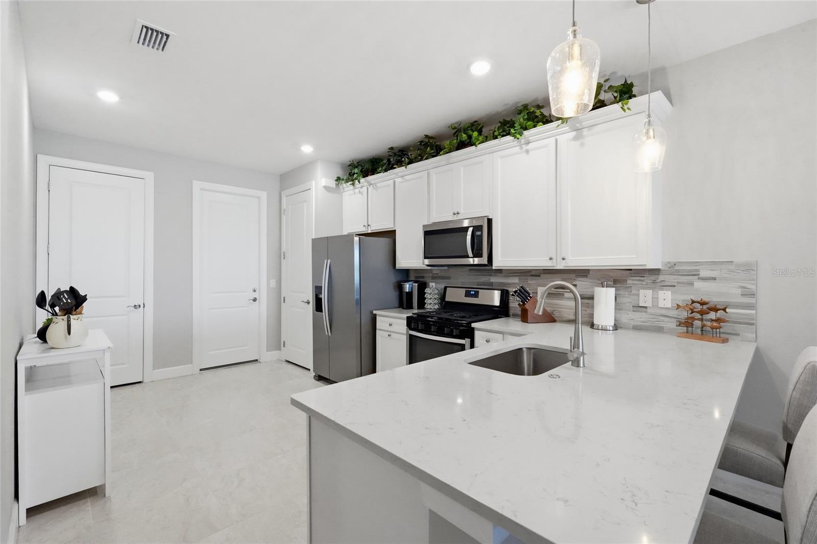 14571 MOSSY PINE CT — photo 6