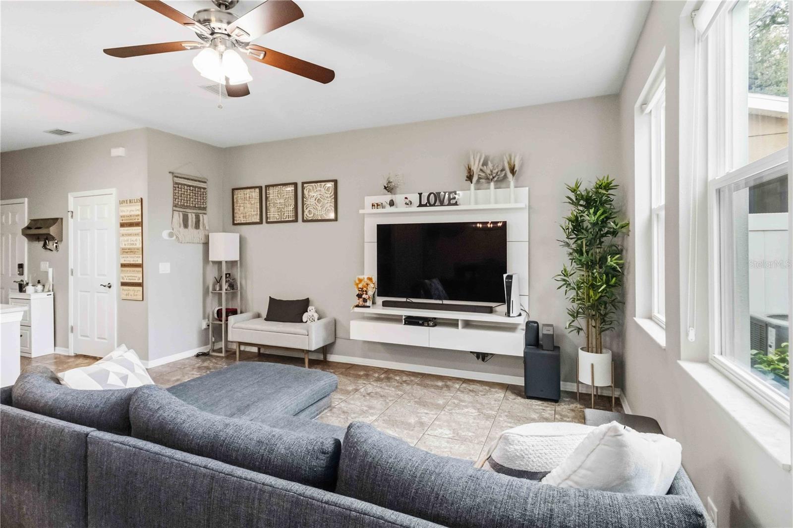 10716 AVERY PARK DR — photo 5
