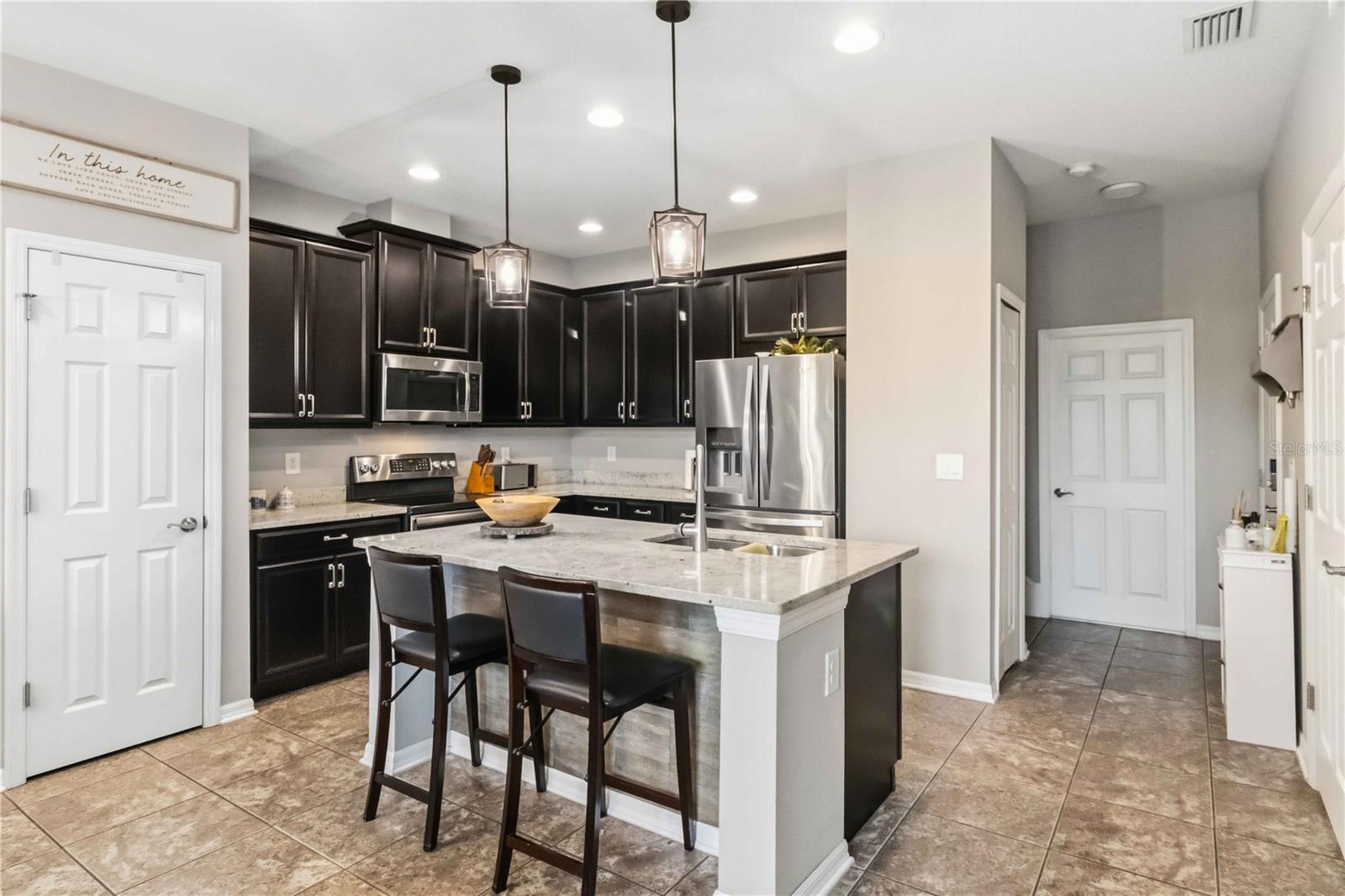 10716 AVERY PARK DR — photo 8