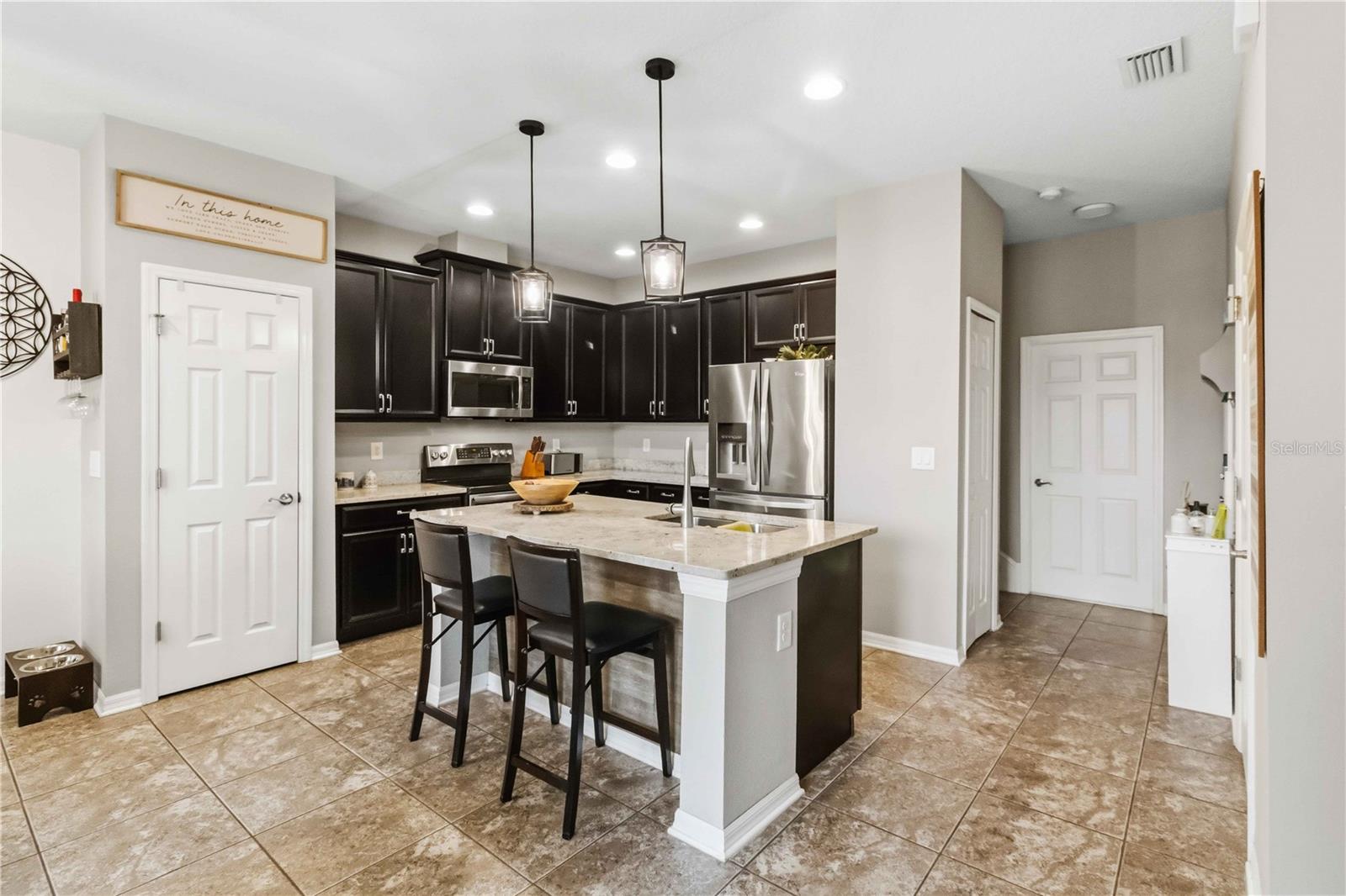 10716 AVERY PARK DR — photo 7