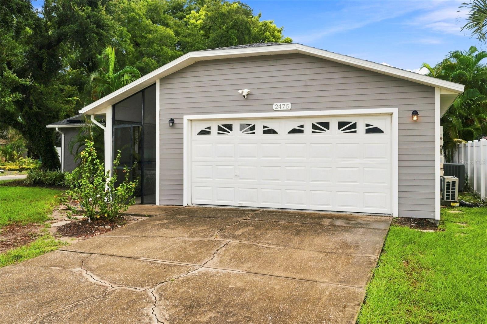 2475 GULFBREEZE CIR — photo 3
