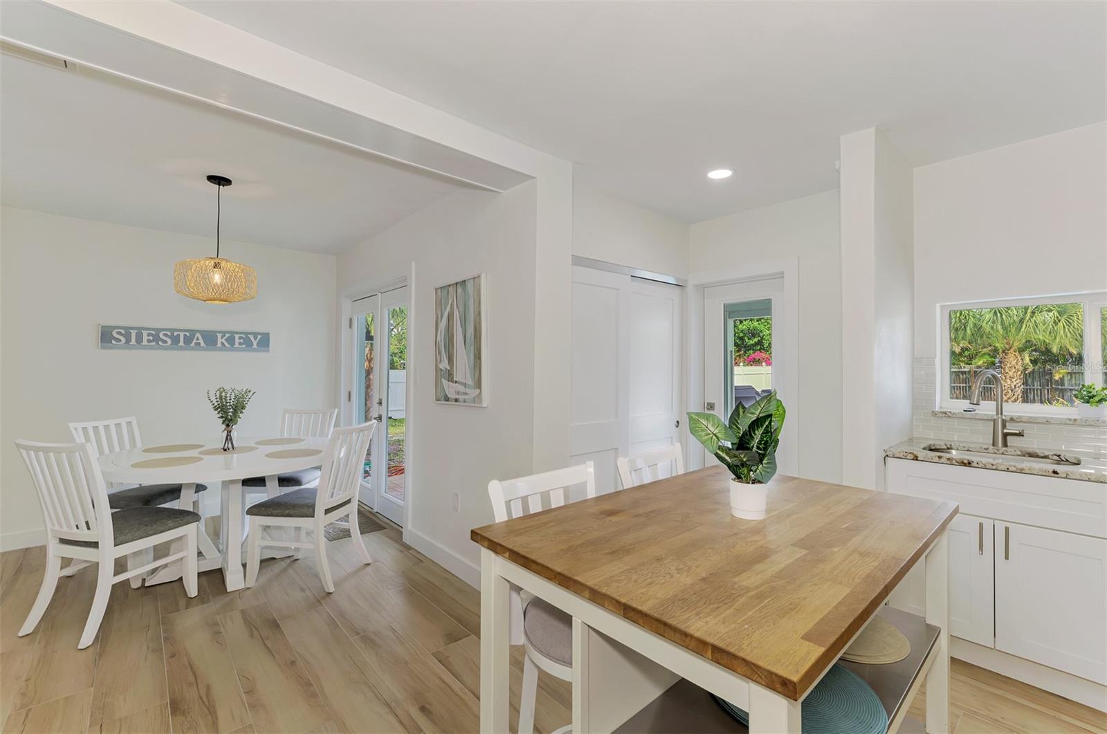 1731 REDWOOD ST — photo 17