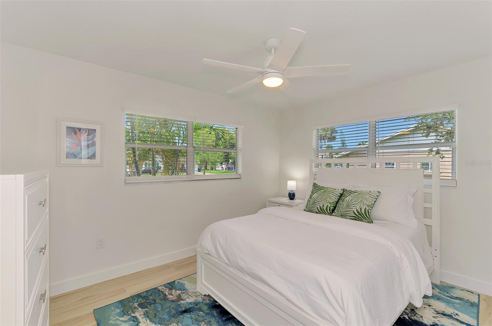 1731 REDWOOD ST — photo 29