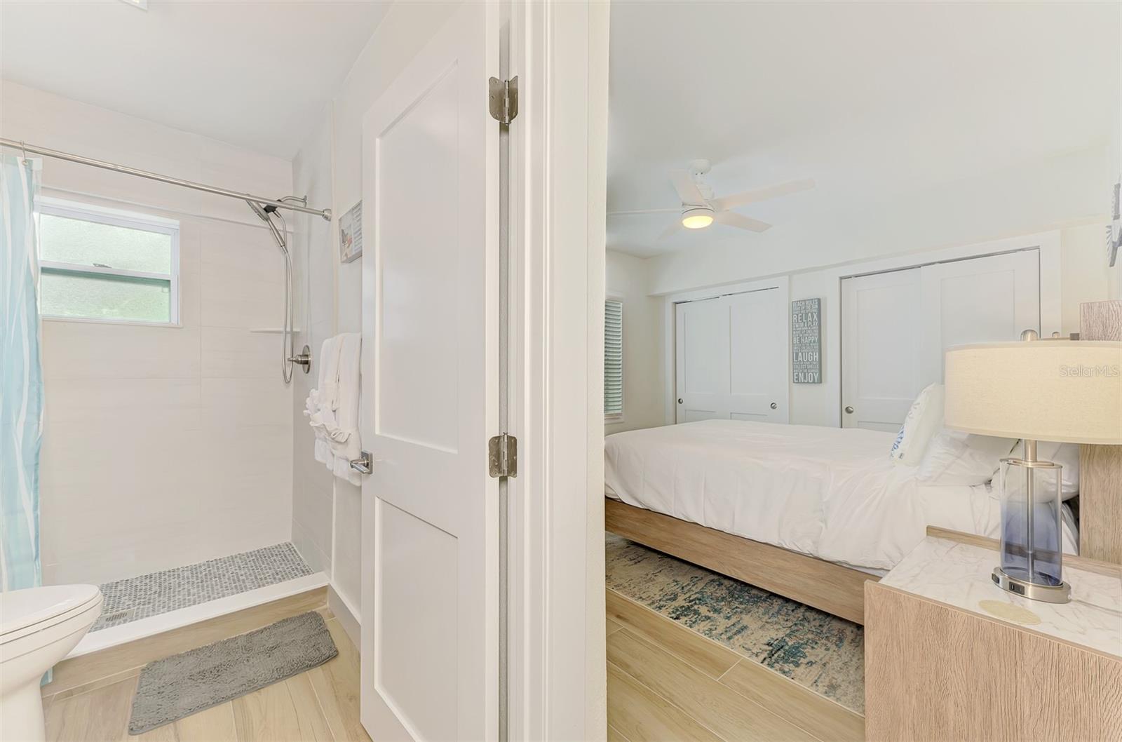 1731 REDWOOD ST — photo 23